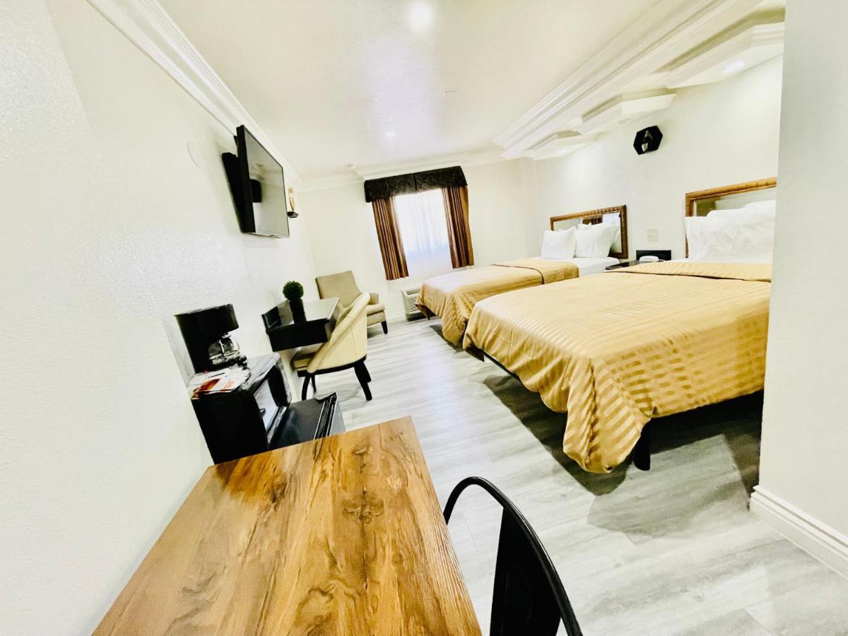Rodeway Inn 2*
