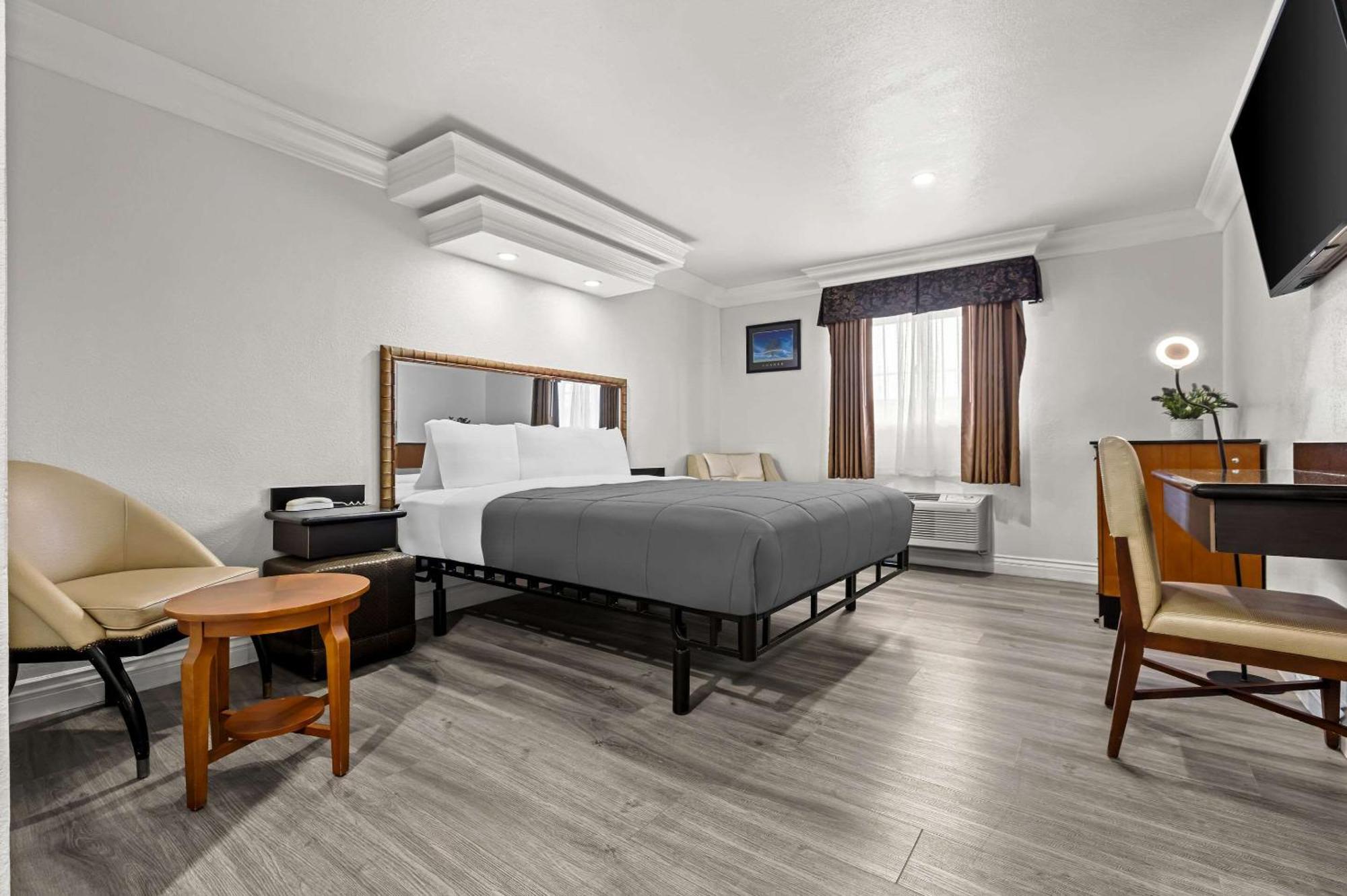 Inn Rodeway